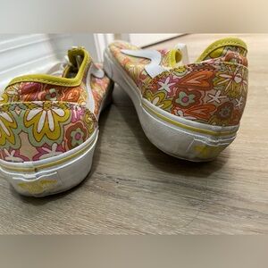 Groovey Vans